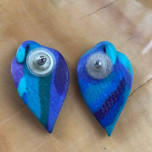 Hand crafted polymer Leaf Earrings - Picture 5 of 5